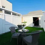 Olive Serviced Apartments - Vasant Vihar