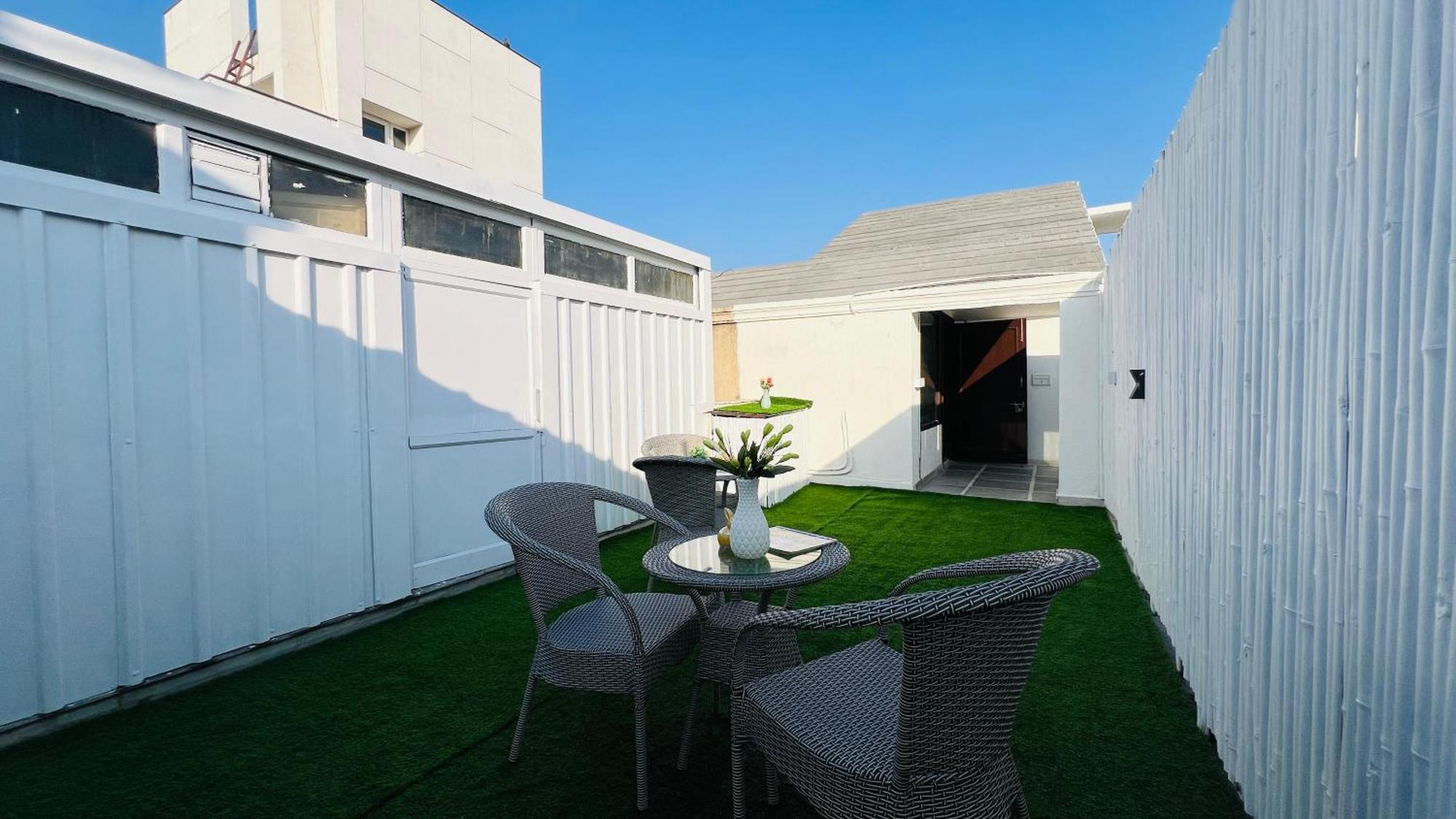 Apartment Olive Serviced - Vasant Vihar New Delhi